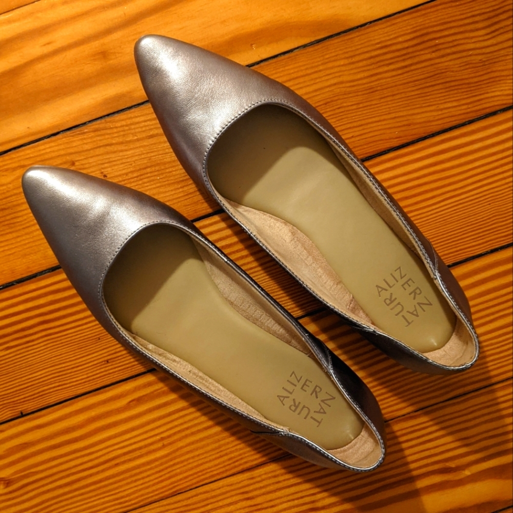 Silver pointy toe flats